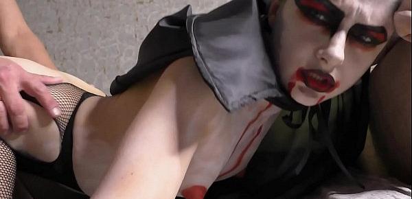  Vampire Passionate Blowjob and Doggystyle Fucking - Cumshot